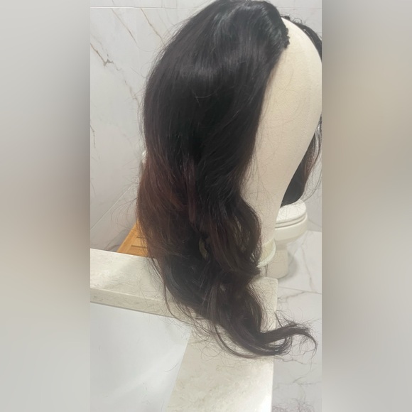 "Beautiful 18-Inch Dark Brown Ombre U-Part Wig – Never Worn!" - Picture 6 of 9
